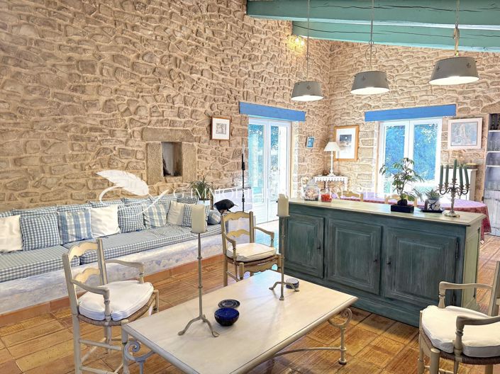 Image No.7-4 Bed House for sale