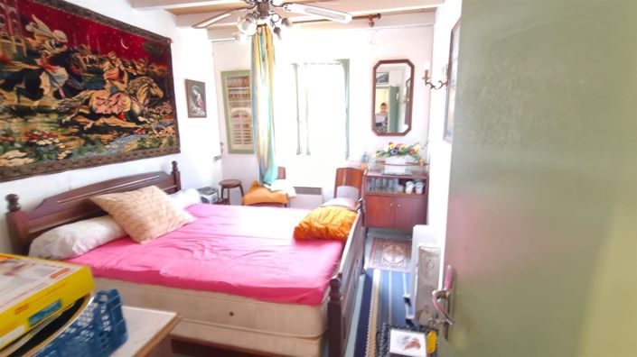 Image No.24-3 Bed House for sale