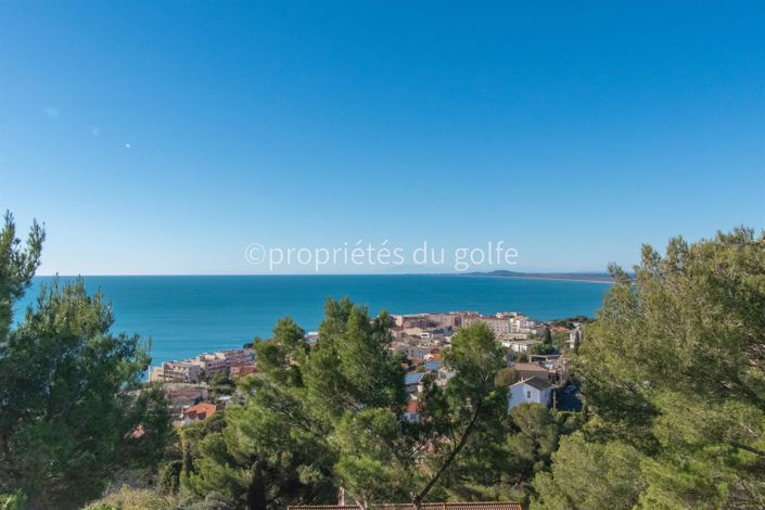 Image No.25-4 Bed House for sale