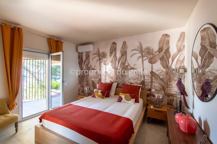 Image No.26-4 Bed House for sale