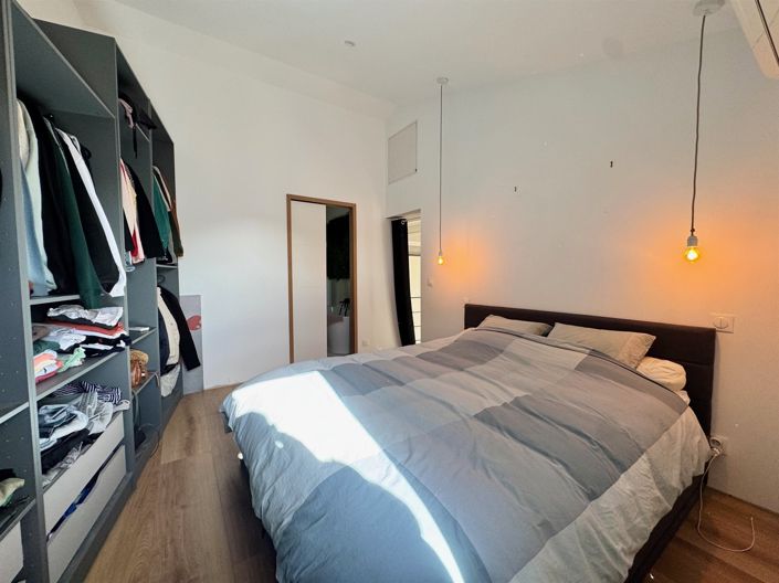 Image No.5-2 Bed House for sale