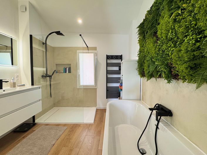 Image No.6-2 Bed House for sale