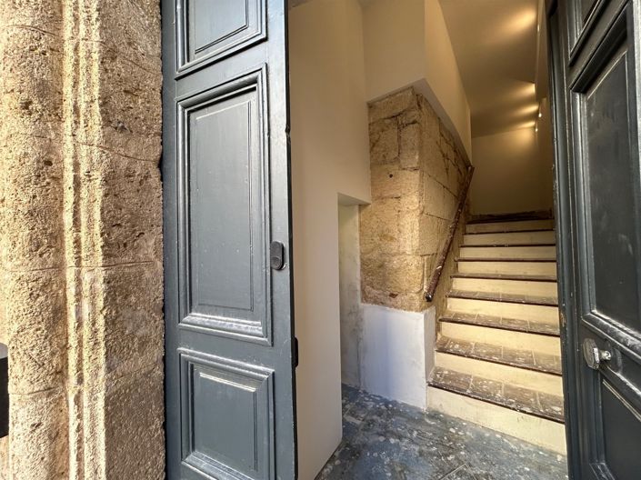 Image No.8-2 Bed House for sale