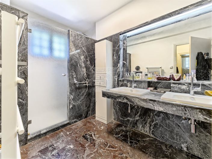 Image No.19-4 Bed House for sale