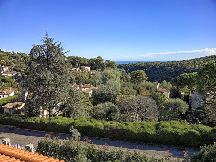 Image No.2-4 Bed House for sale