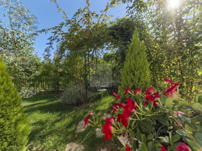 Image No.21-4 Bed House for sale