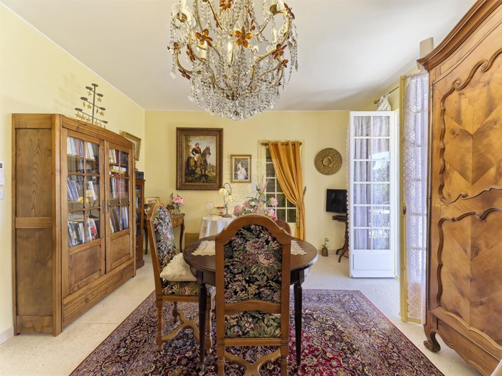 Image No.24-4 Bed House for sale