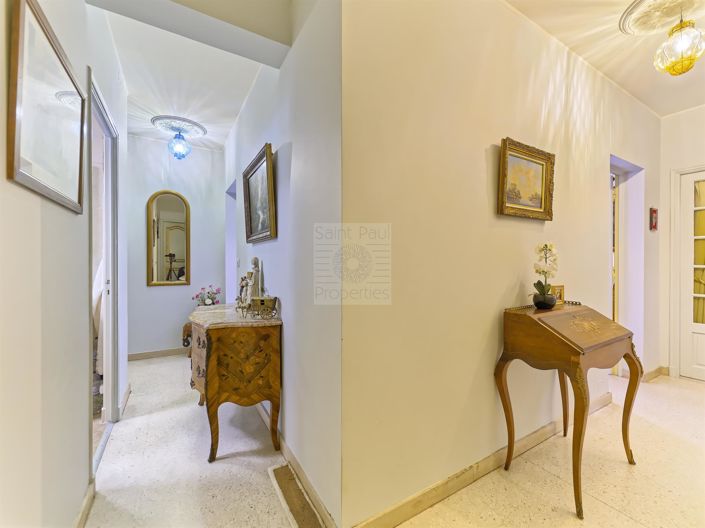 Image No.25-4 Bed House for sale