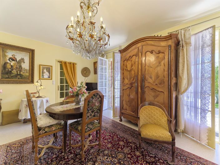 Image No.26-4 Bed House for sale