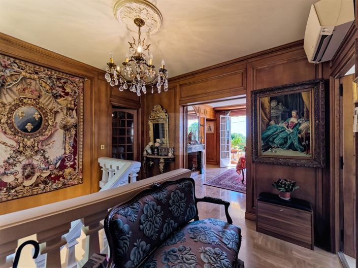 Image No.8-4 Bed House for sale