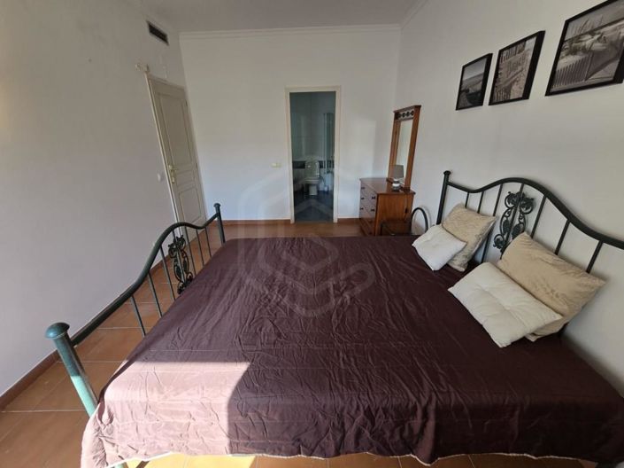 Image No.19-2 Bed Apartment for sale