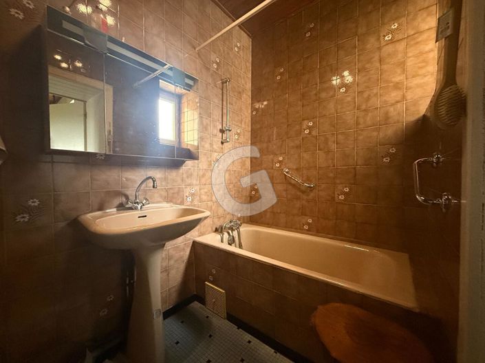 Image No.7-2 Bed House for sale