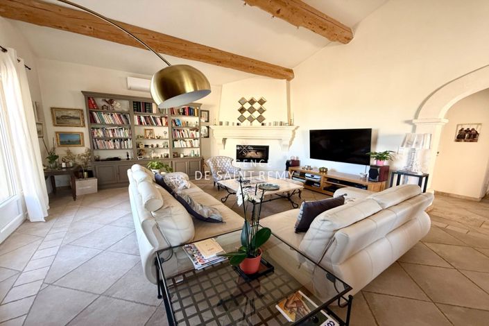 Image No.3-4 Bed House for sale