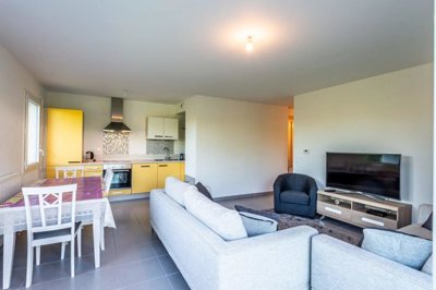 2 Bed Property for sale