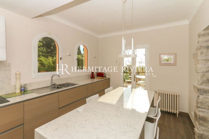 Image No.18-4 Bed House for sale