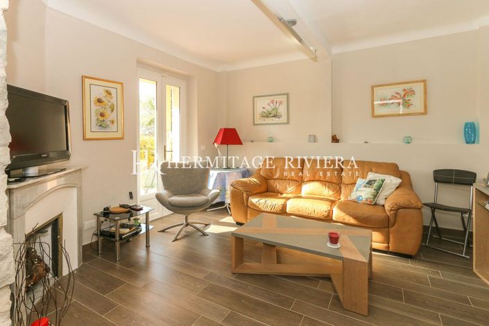 Image No.19-4 Bed House for sale