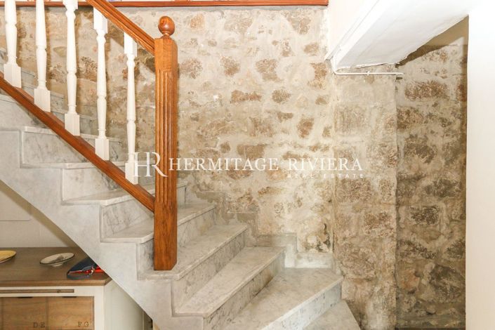 Image No.20-4 Bed House for sale