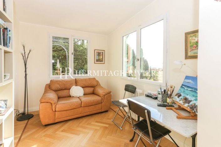 Image No.25-4 Bed House for sale