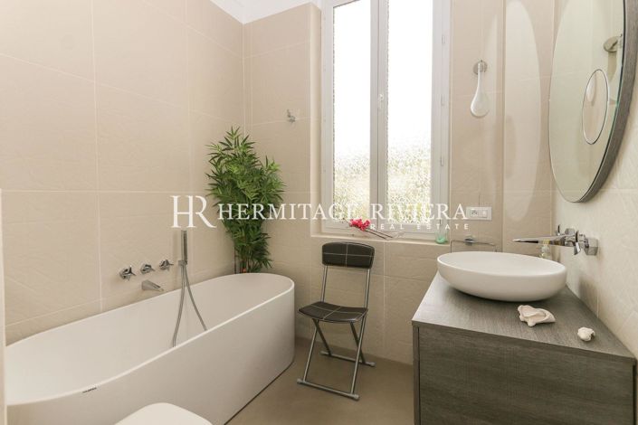 Image No.27-4 Bed House for sale