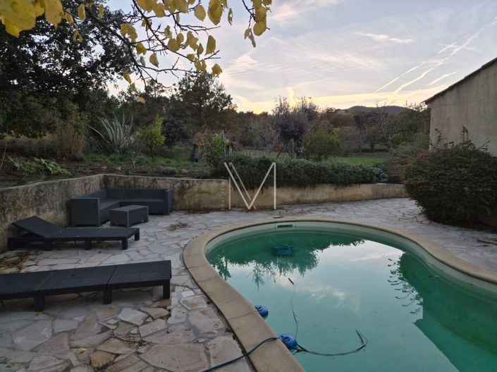 Image No.4-4 Bed House for sale