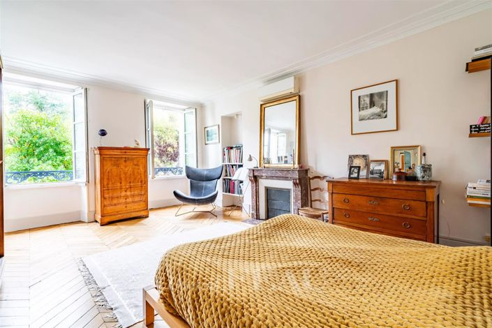 Image No.17-5 Bed House for sale