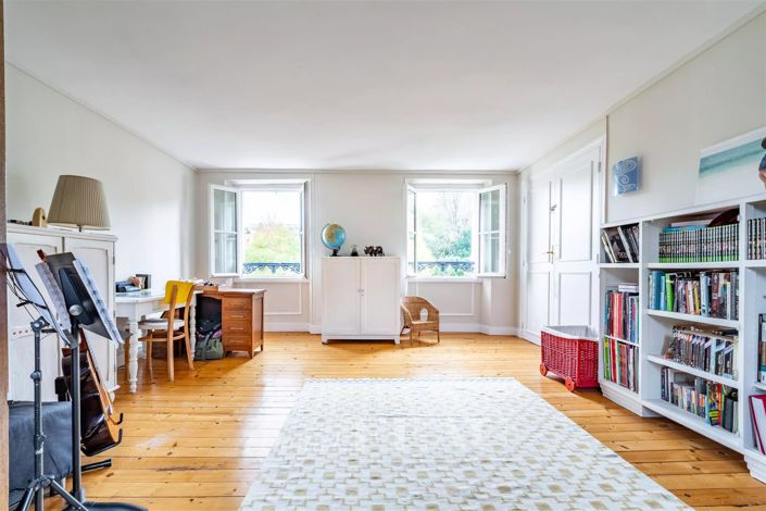 Image No.23-5 Bed House for sale