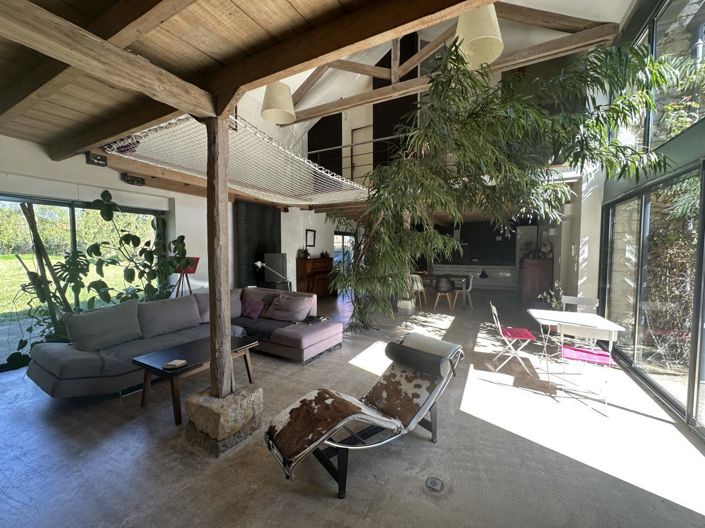 Image No.6-5 Bed House for sale