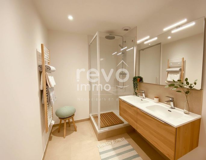 Image No.4-2 Bed Property for sale