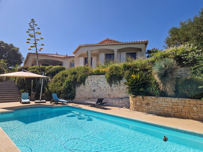 Image No.1-4 Bed House for sale