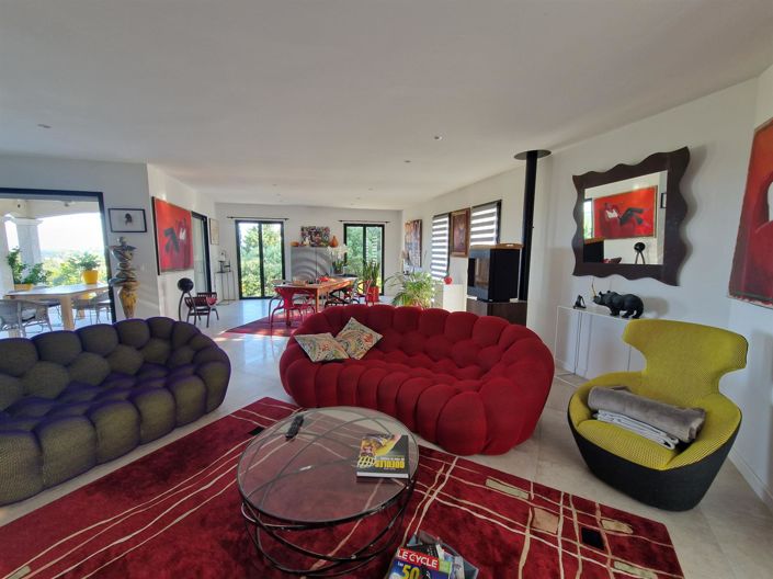 Image No.3-4 Bed House for sale