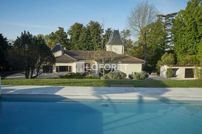 Propriété de 5 chambres à vendre à Nérac