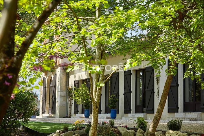 Image No.4-5 Bed Property for sale