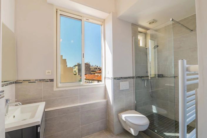 Image No.8-Propriété à vendre à Nice