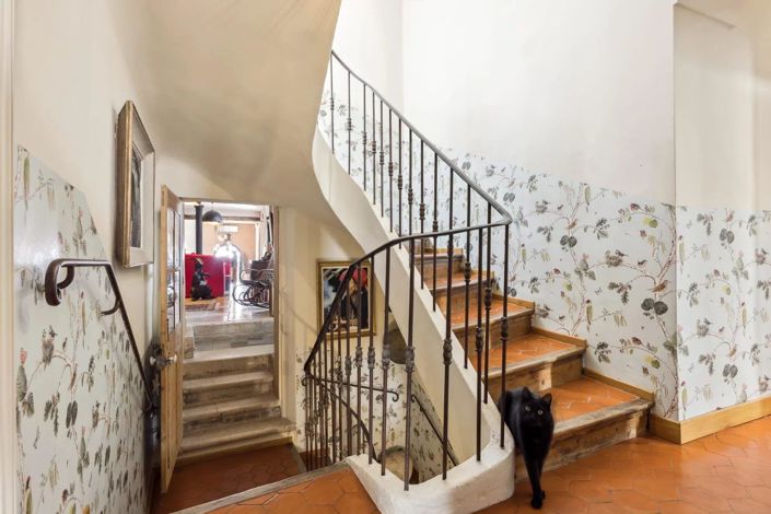 Image No.17-8 Bed House for sale