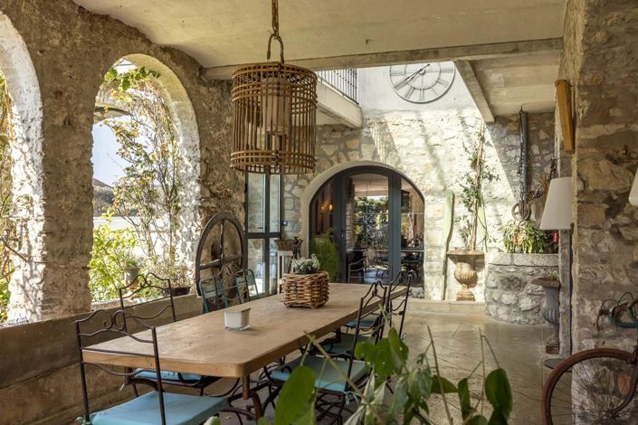 Image No.5-8 Bed House for sale