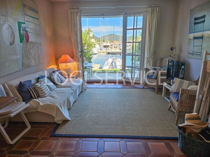 Image No.2-Maison de 2 chambres à vendre à Grimaud