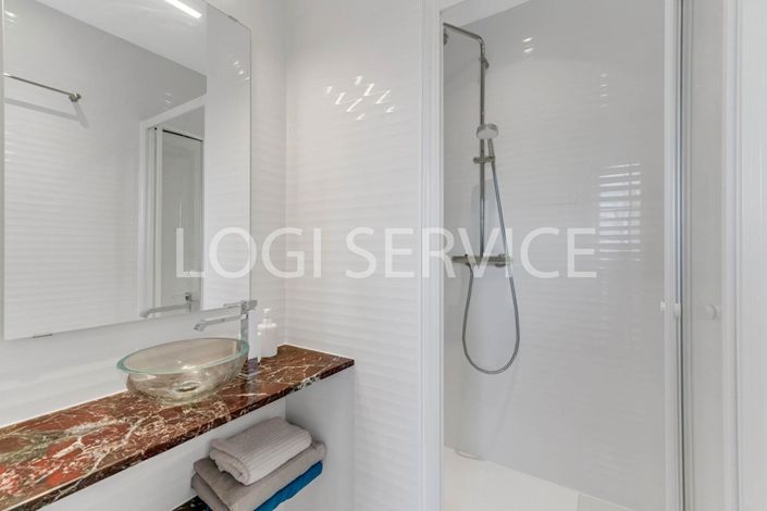 Image No.7-2 Bed House for sale