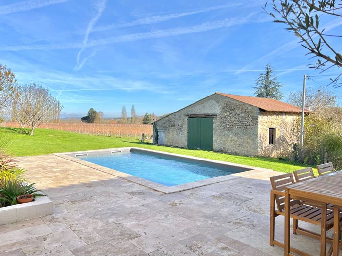 Image No.2-4 Bed House for sale