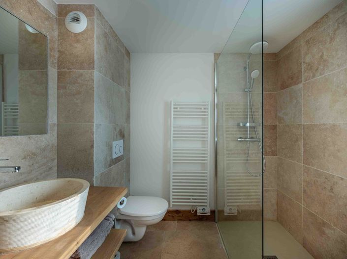 Image No.11-5 Bed House for sale