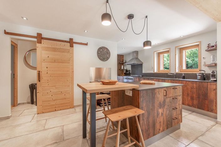 Image No.7-5 Bed Property for sale