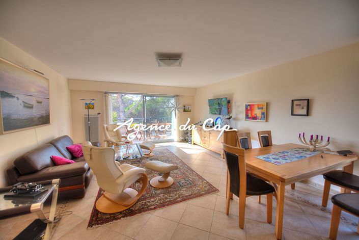 Image No.6-3 Bed Property for sale