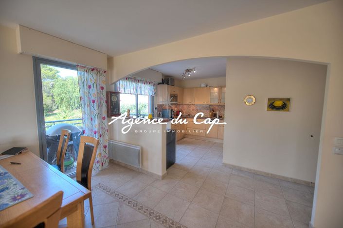 Image No.7-3 Bed Property for sale