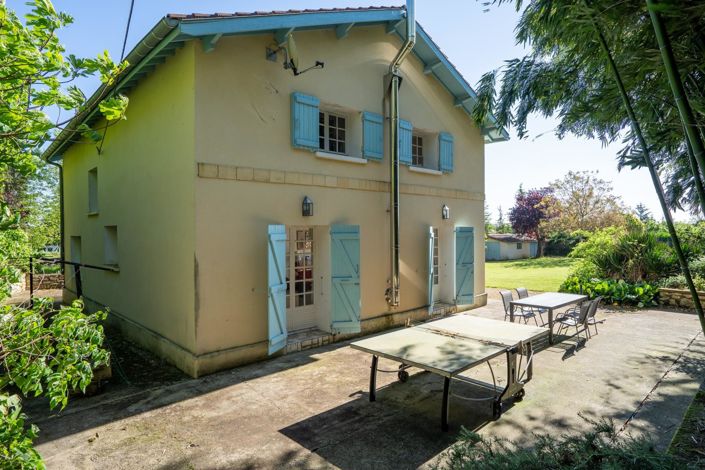 Image No.1-5 Bed House for sale