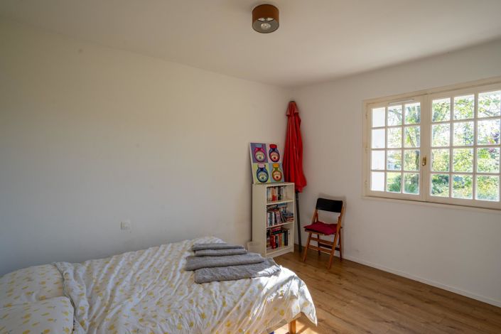 Image No.11-5 Bed House for sale