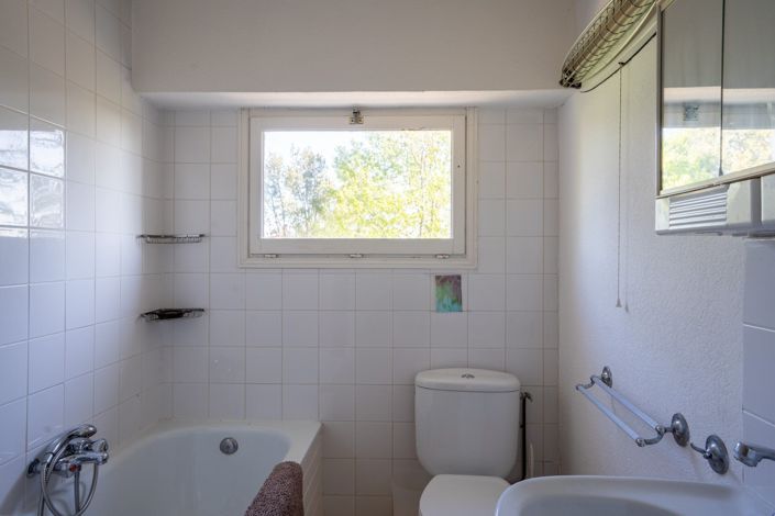 Image No.16-5 Bed House for sale