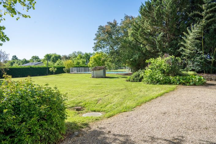 Image No.18-5 Bed House for sale