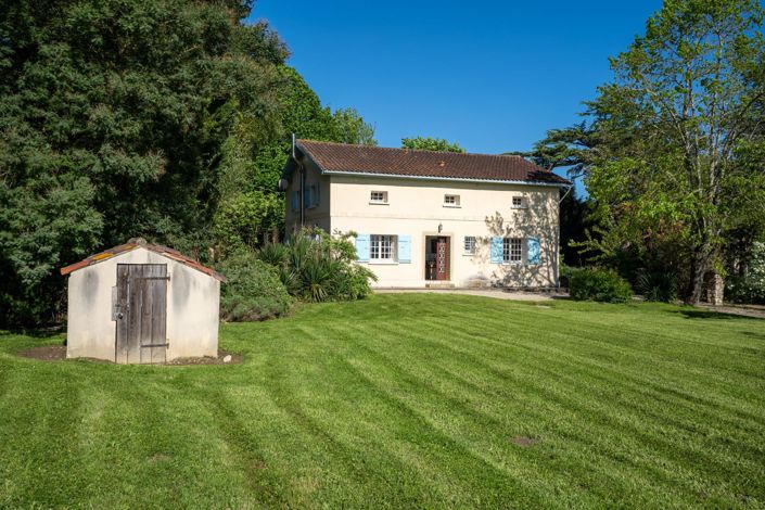 Image No.2-5 Bed House for sale