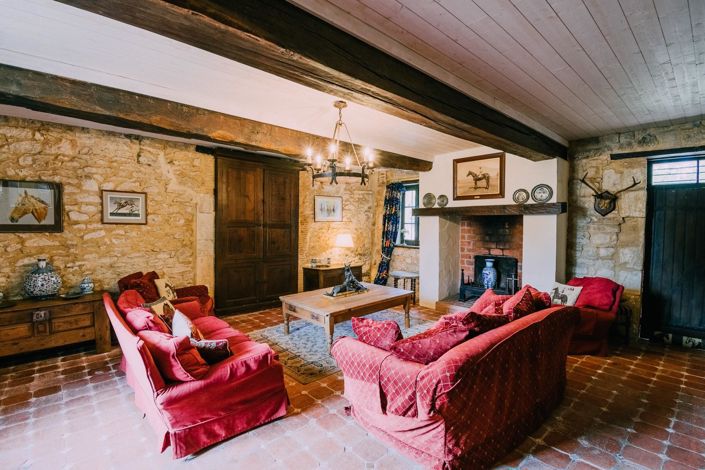 Image No.11-10 Bed House for sale