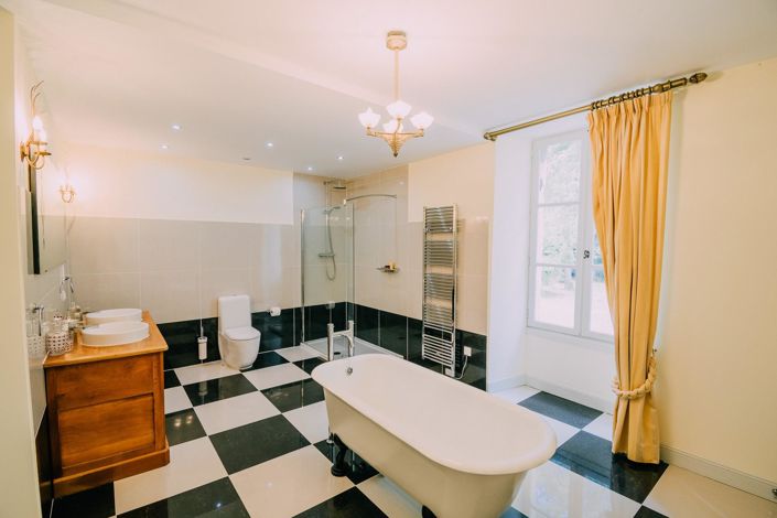 Image No.19-10 Bed House for sale