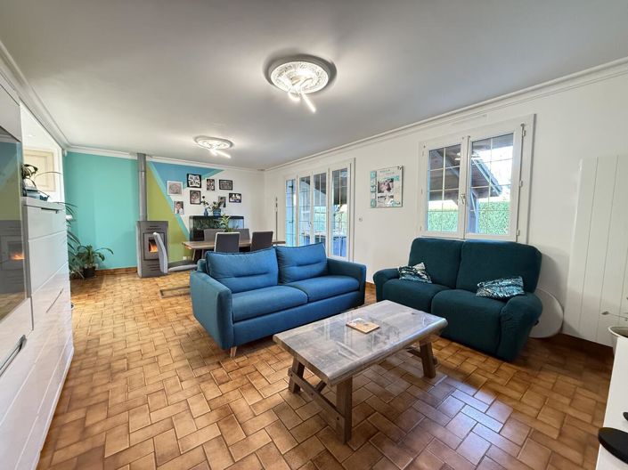 Image No.5-5 Bed House for sale